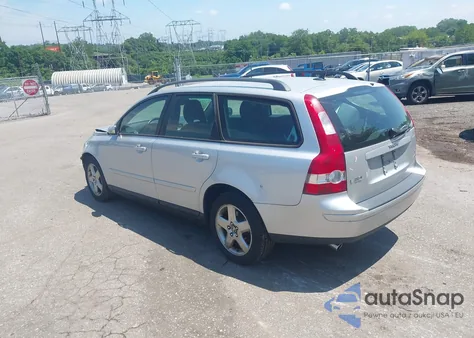 2005 Volvo V50 T5/T5 A/T5 Awd z USA, uszkodzony, nr VIN YV1MJ682552076956